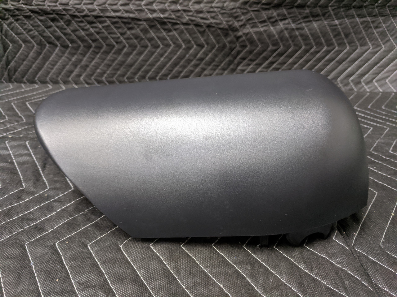 BMW E90/E91/E92/E93 M3 Steering Column Trim Panel Bottom 61316950263 - Image 5