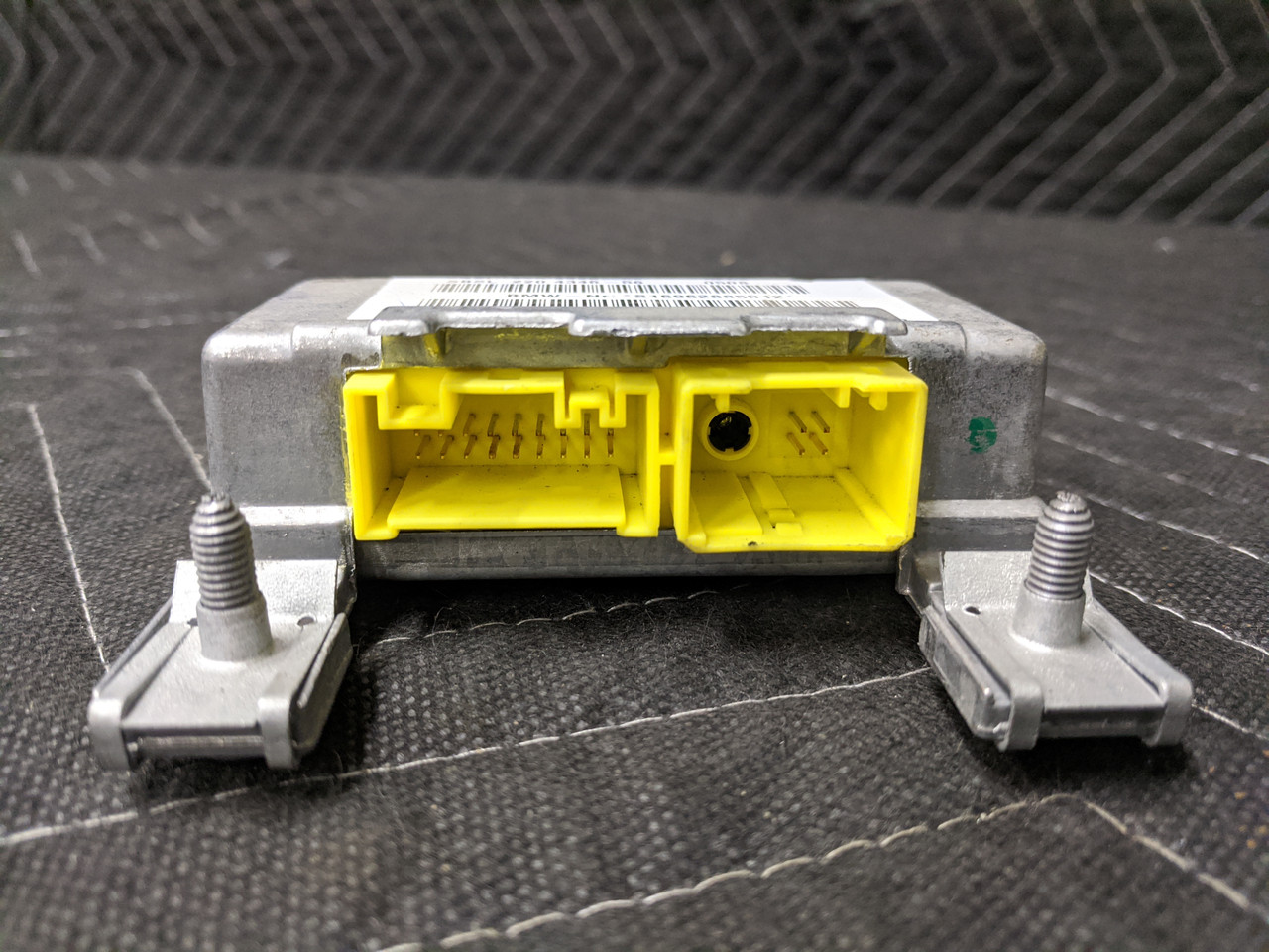 BMW E61/E61/E63 Airbag Sensor Module B-Pillar 65776962885 - Image 3