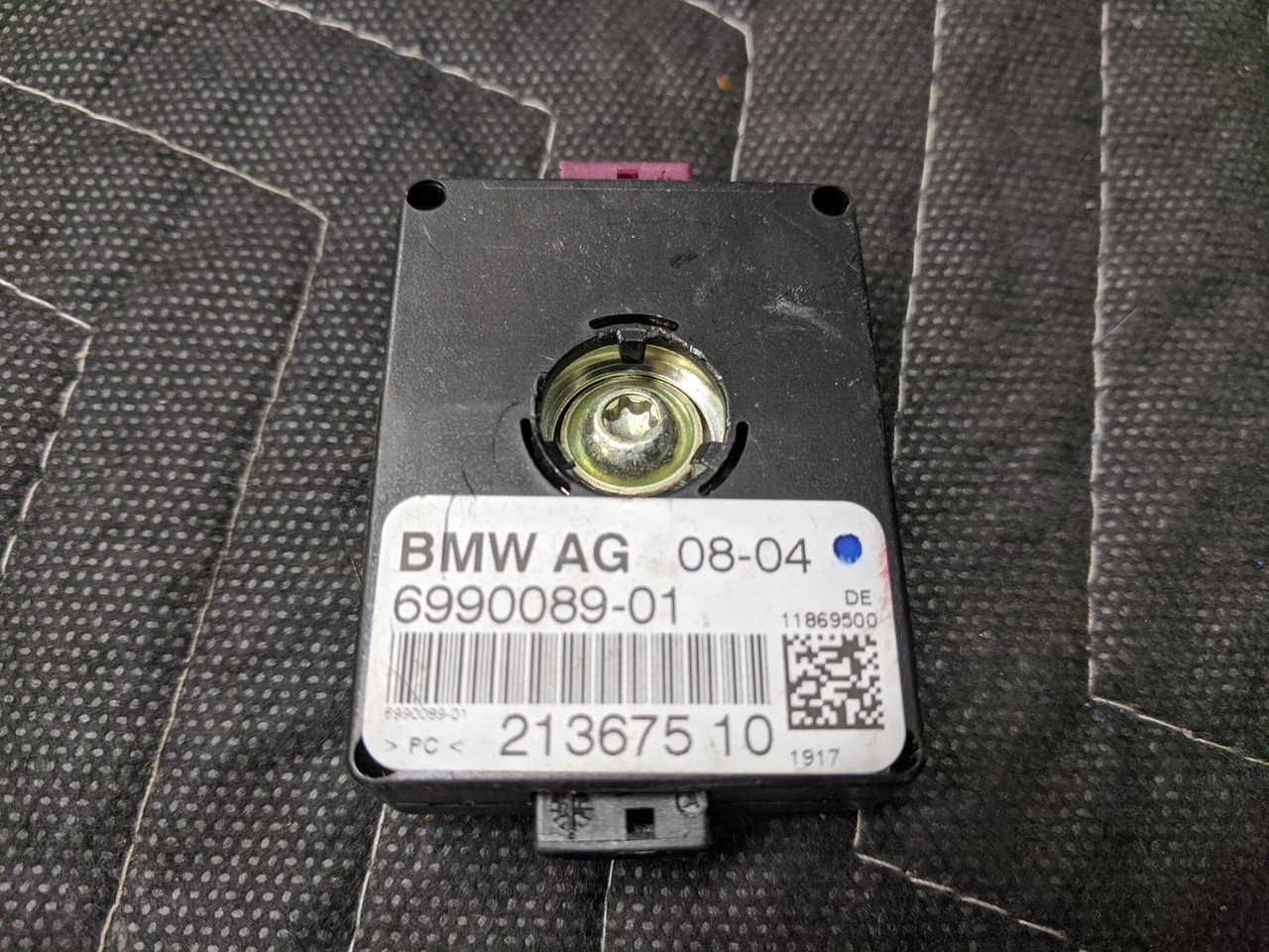 BMW E46/E63/E83 X3 Antenna Supression Filter 65316990089