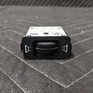 BMW E24/E28/E30 Speaker Fader Control With Flat-Type Connector 65121368769