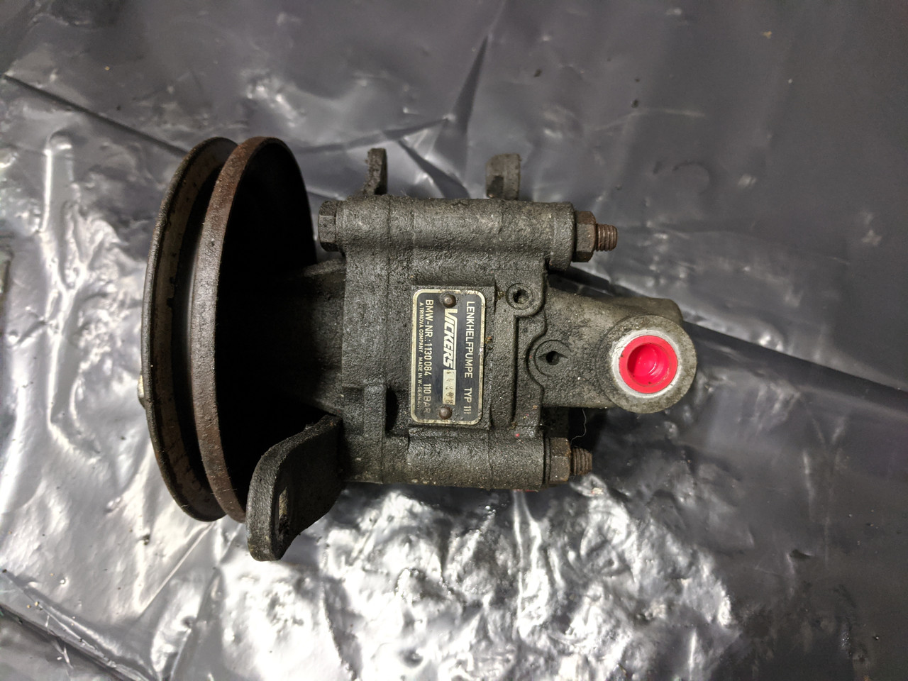 BMW E30 3-Series Power Steering Pump Vickers 32411130084