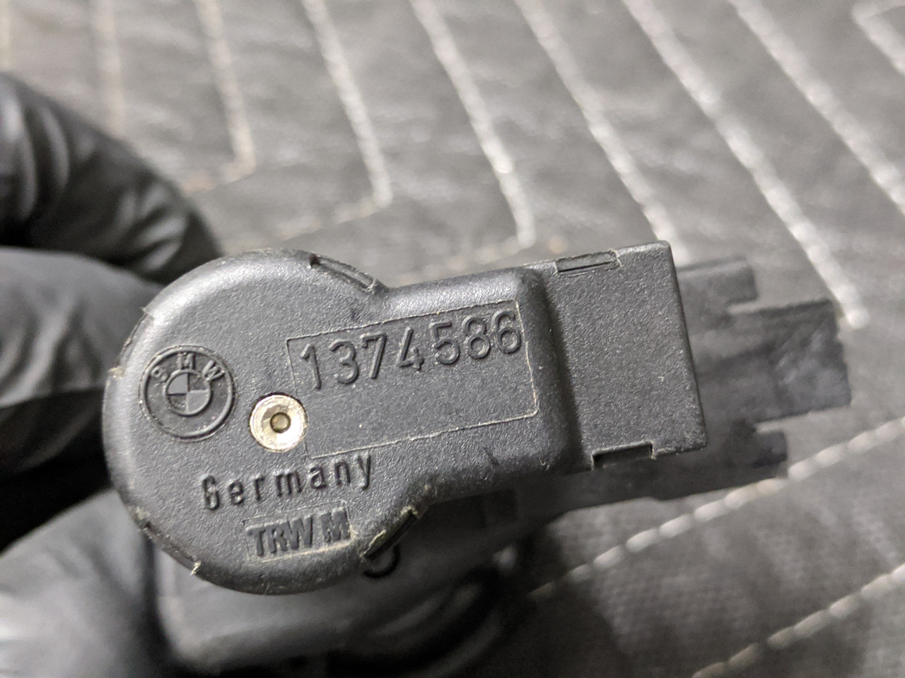BMW E23/E24/E28/E30 Transmission Range Selector Switch 61311374586 - Image 2