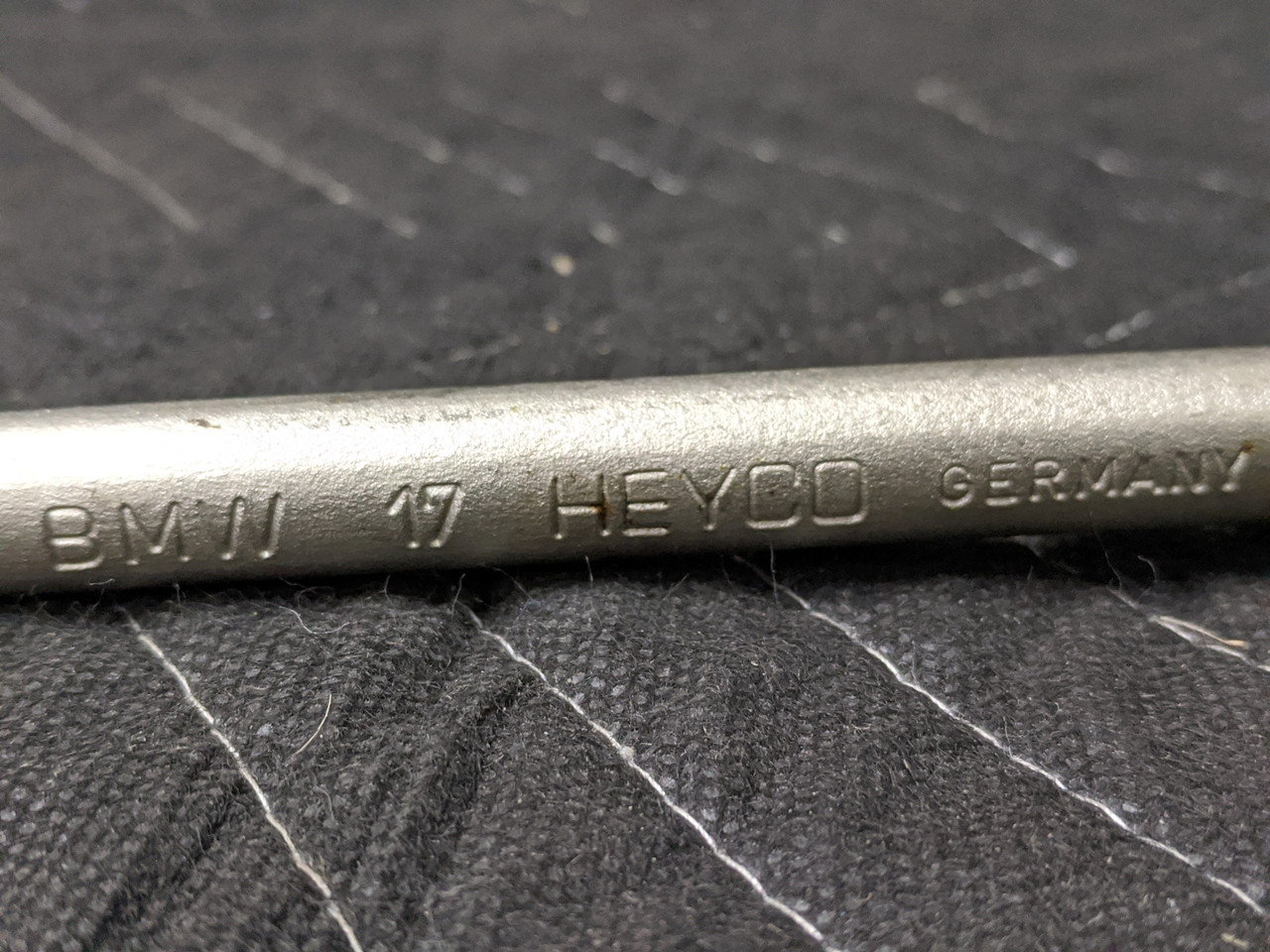 BMW HEYCO 17mm Lug Wrench Tire Iron 71121179953 - Image 3