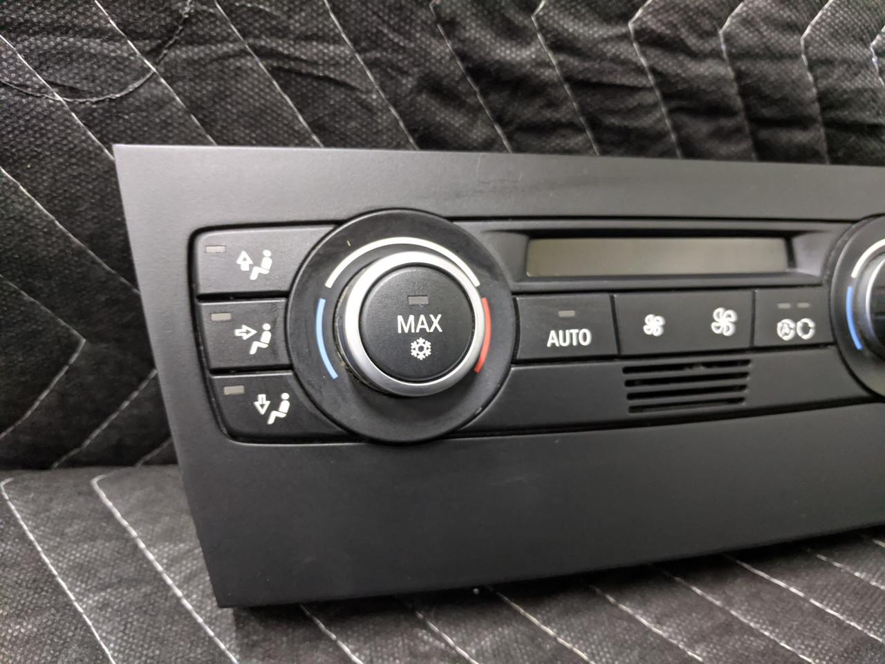 BMW E90/E91/E92/E93 Automatic Air Conditioning Control 64119199260 - Image 2
