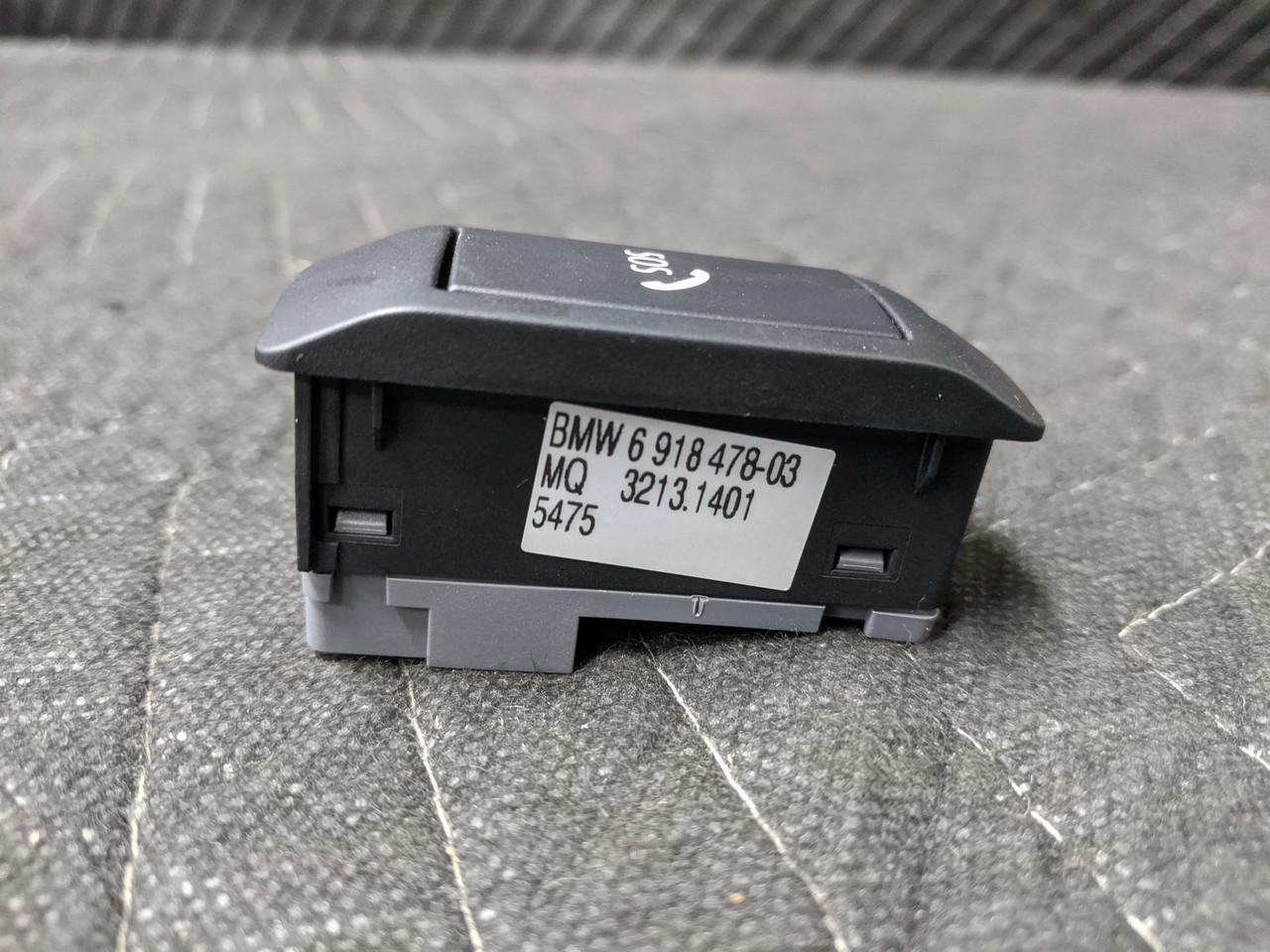 BMW E60/E61/E63/E64 Emergency Call Push Button SOS 61316918478 - Image 5