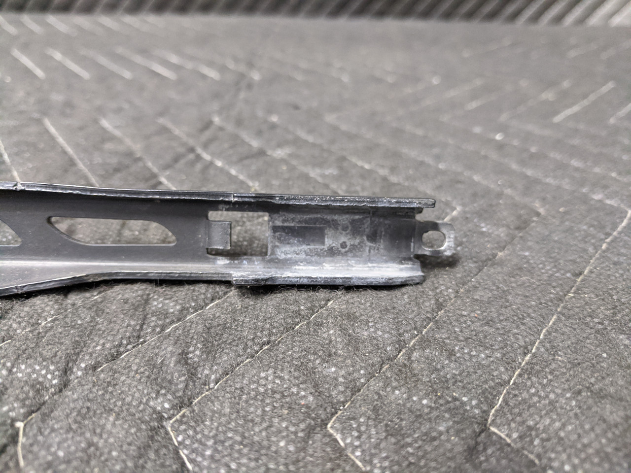 BMW E60/E61/E63/E64 Left Driver Windshield Wiper Arm 61617035099 - Image 5