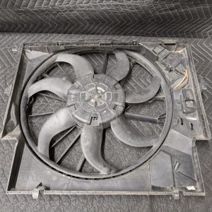 BMW E90/E91/E92/E93 Radiator Cooling Fan With Shroud 17427545366