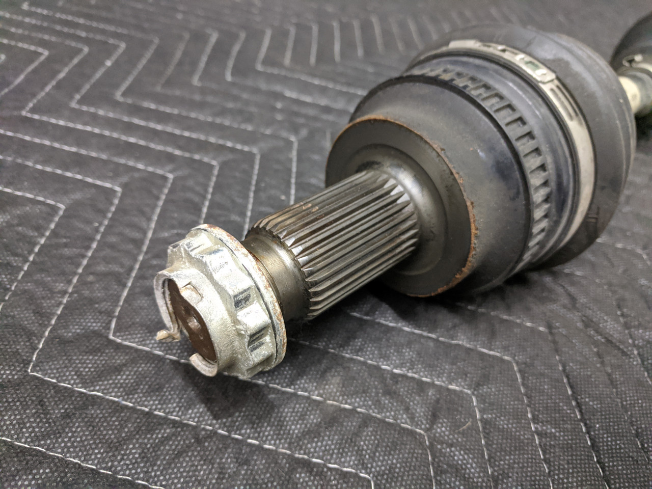 BMW E90/E91/E92 3-Series Front Right Output Axle Shaft 7529390 - Image 5