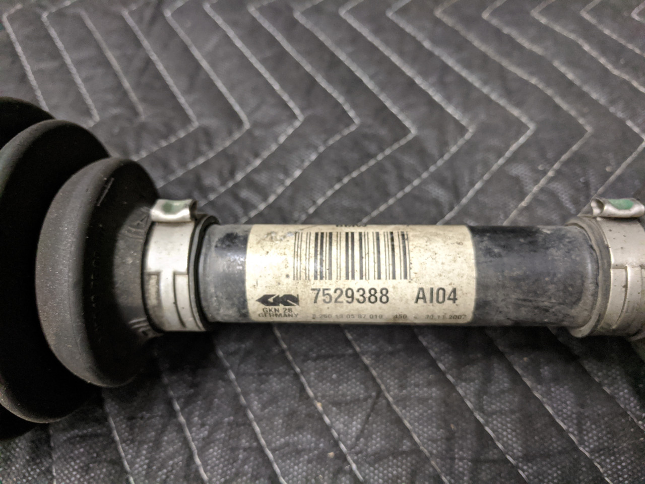 BMW E90/E91/E92 3-Series Front Right Output Axle Shaft 7529390 - Image 6