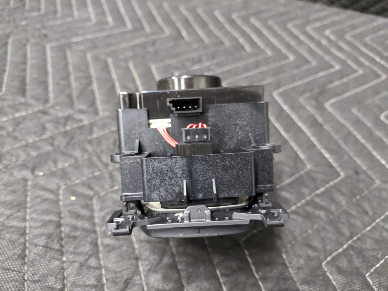 BMW E90/E91/E92/E93 3-Series iDrive Controller 65829125348 - Image 7