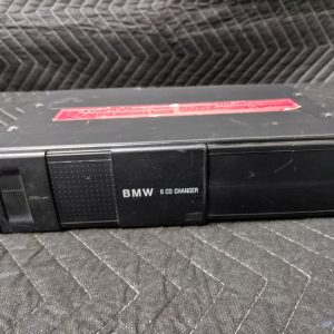 BMW E36/E39/E46/E53/E83/E85 6 Disc CD Changer Alpine 82111469404