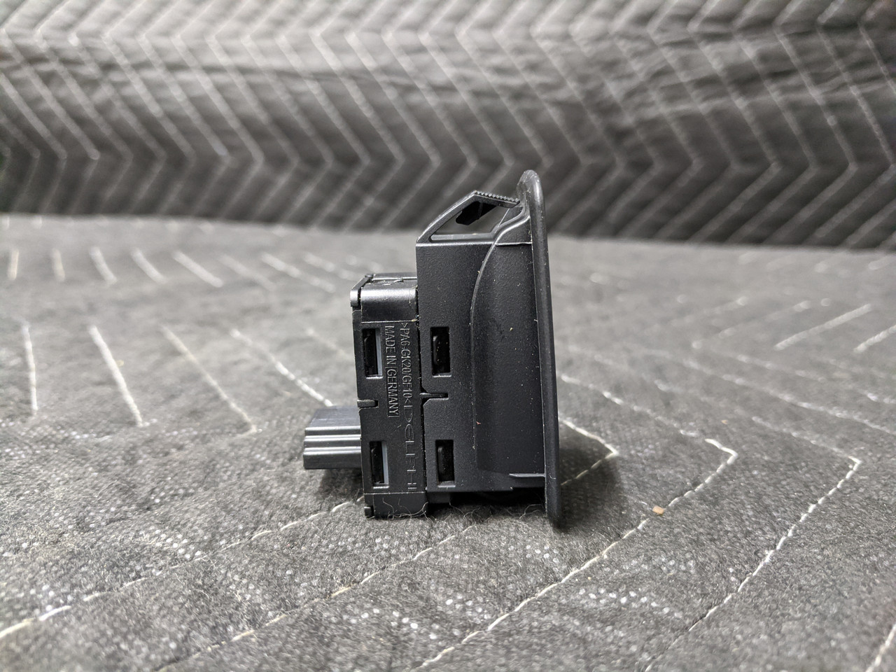 BMW E90/E91/E92/E93 Window Lifter Switch Schwarz 61316945874 - Image 3
