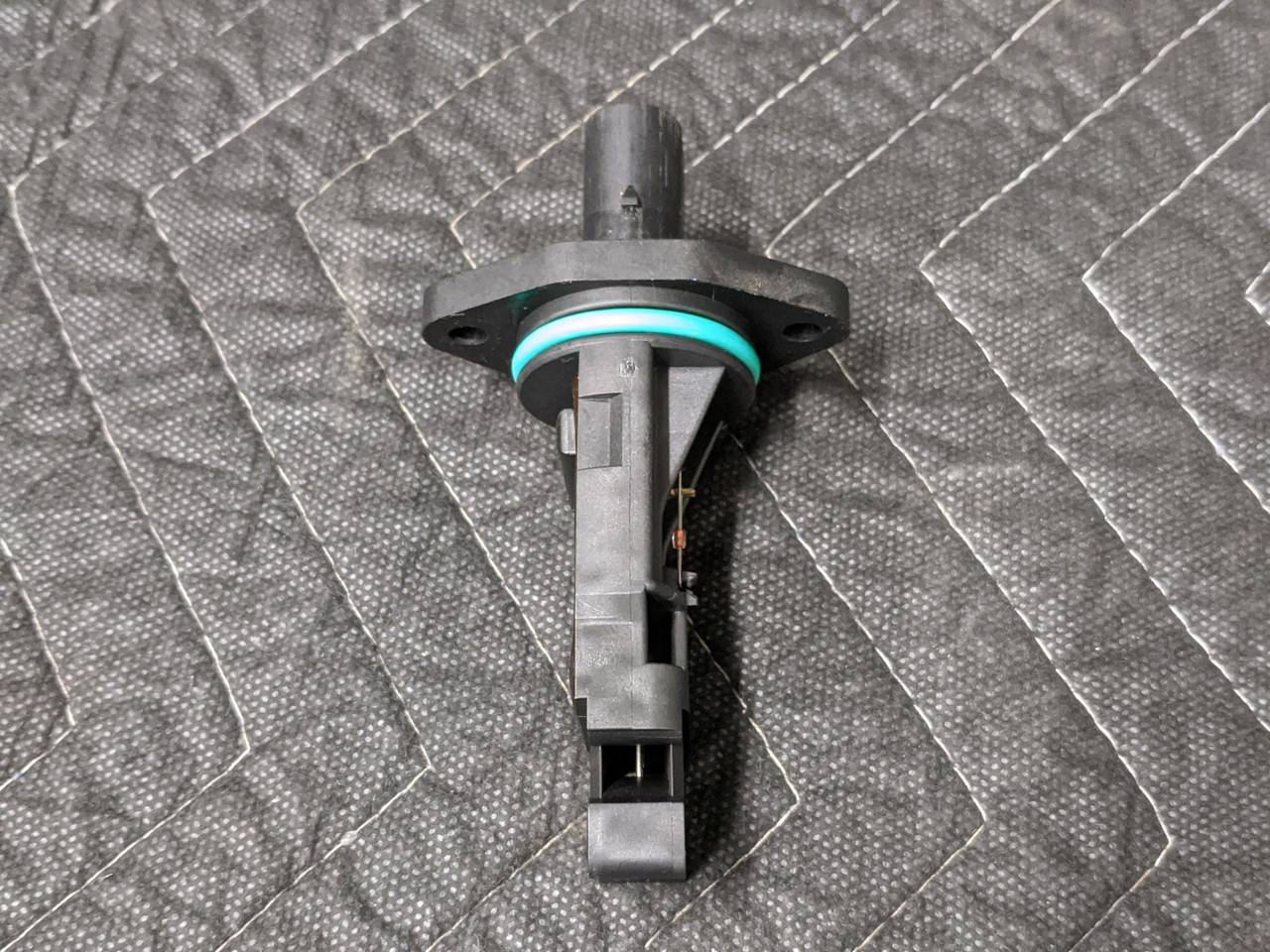 BMW E46/E60/E61/E63/E85 Mass Air Flow Sensor 0280218062 13627839014 - Image 3