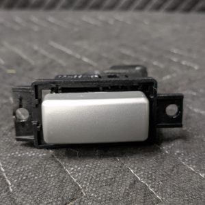 BMW E63/E64 M6 Glove Box Key Button Titan II 51168040332