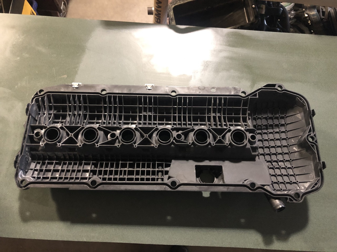 BMW M54 Valve Cover - Image 4
