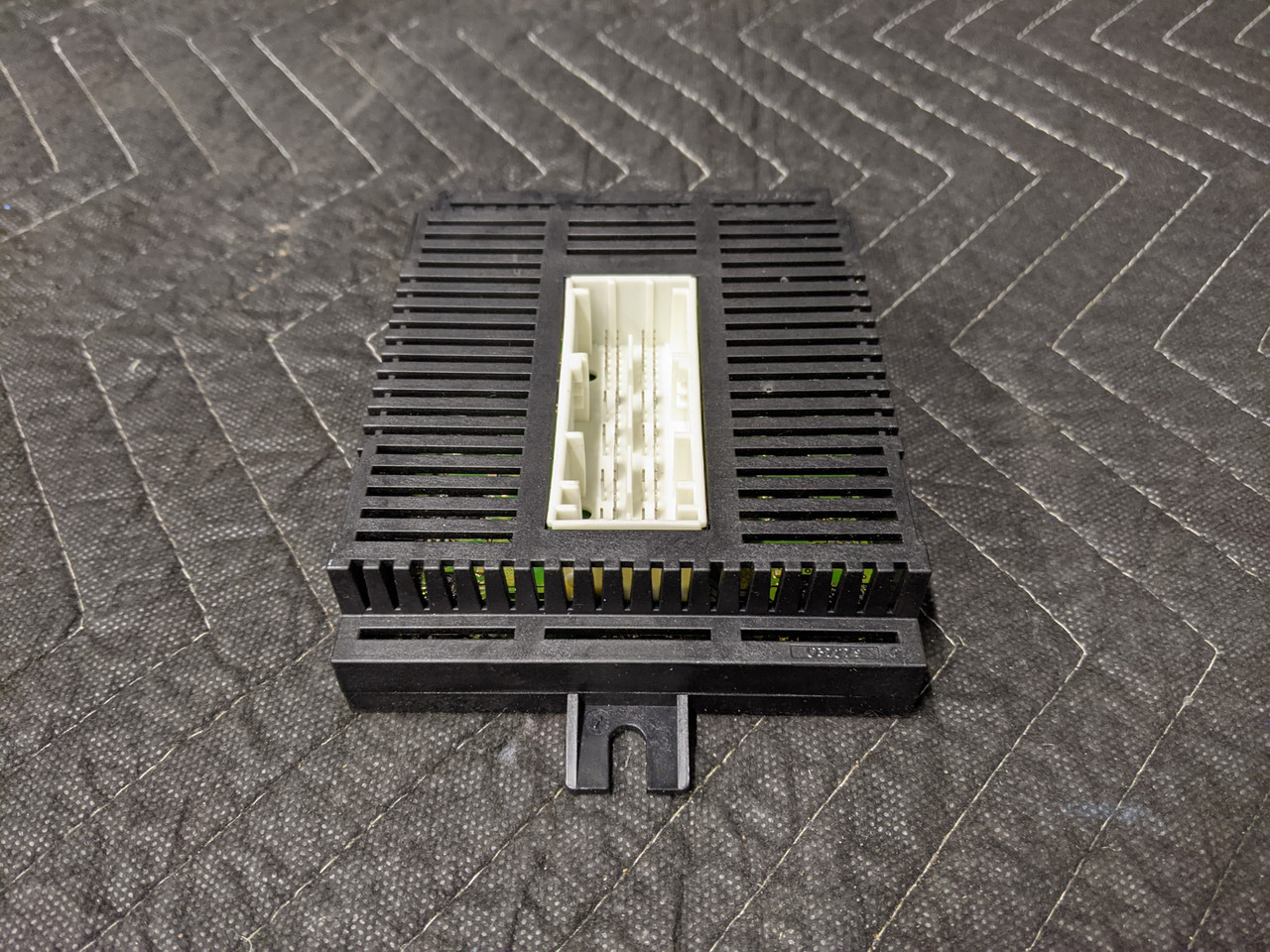 BMW E64 M6 Light Control Module 61359137776 - Image 3