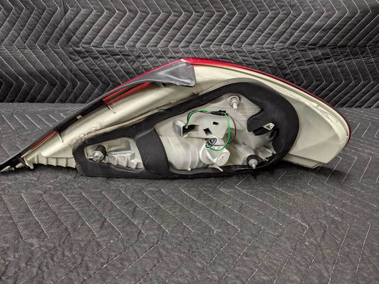 BMW E63/E64 6-Series M6 Tail Light Left Driver 63217170977 - Image 5