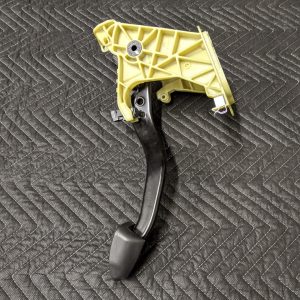 BMW E60/E61/E63/E64 Brake Pedal Assembly 35002282325
