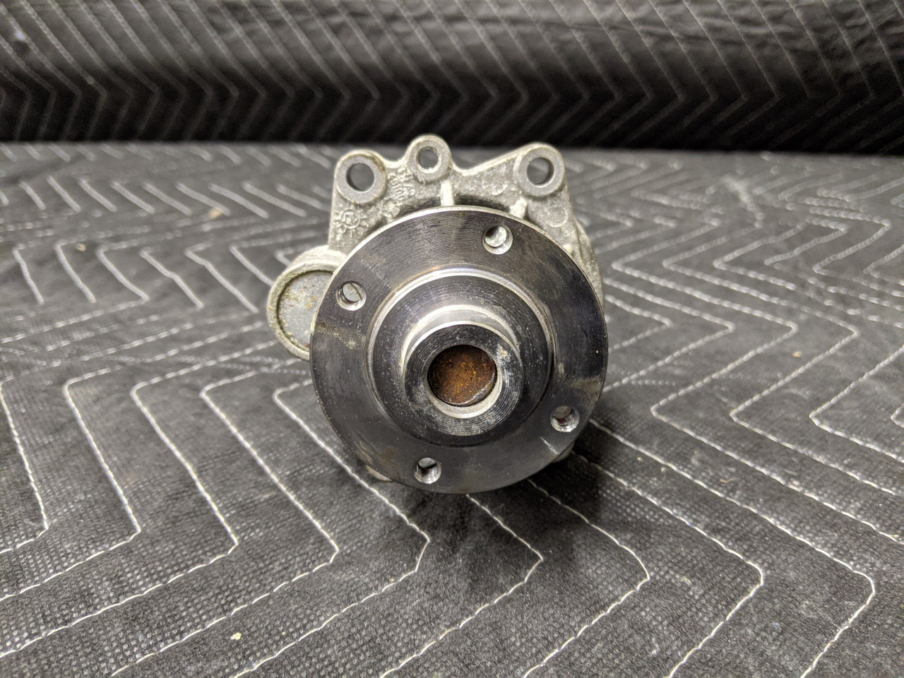 BMW E60/E63/E64/E90/E92/E93 M3 M5 M6 S65 S85 Engine Water Pump 11517838201 - Image 2