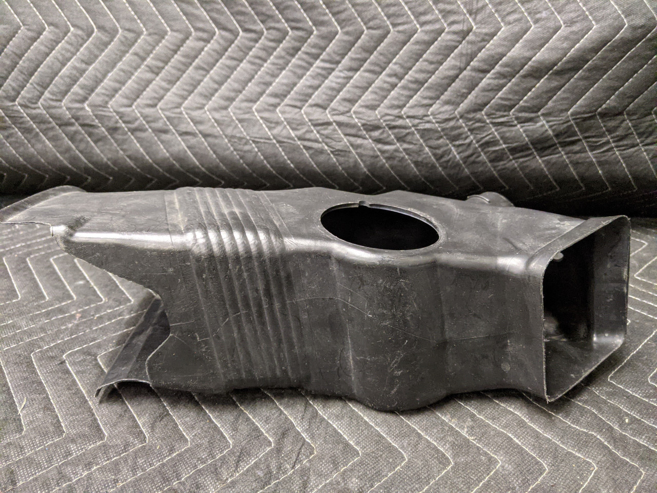 BMW E46 3-Series M3 Coupe Convertible Front Left Brake Duct 51717892785 - Image 3