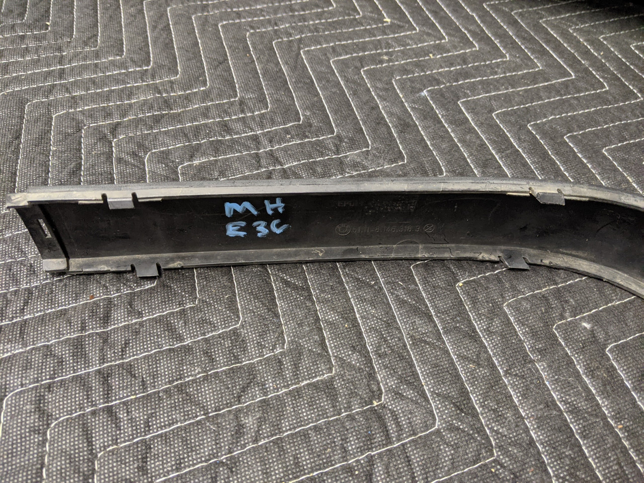 BMW E36 3-Series Front Bumper Impact Strip Right Passenger 51118146318 - Image 5