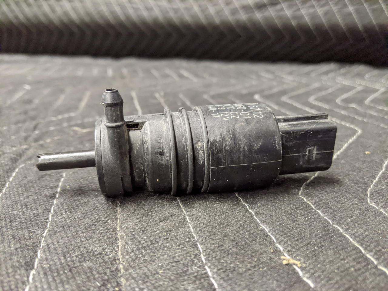 BMW F07/F10/F11 5-Series Windshield Washer Pump 67126934160