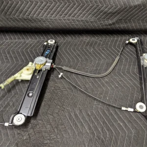 BMW E81/E82/E88 1-Series Window Regulator Left Driver 51337165595
