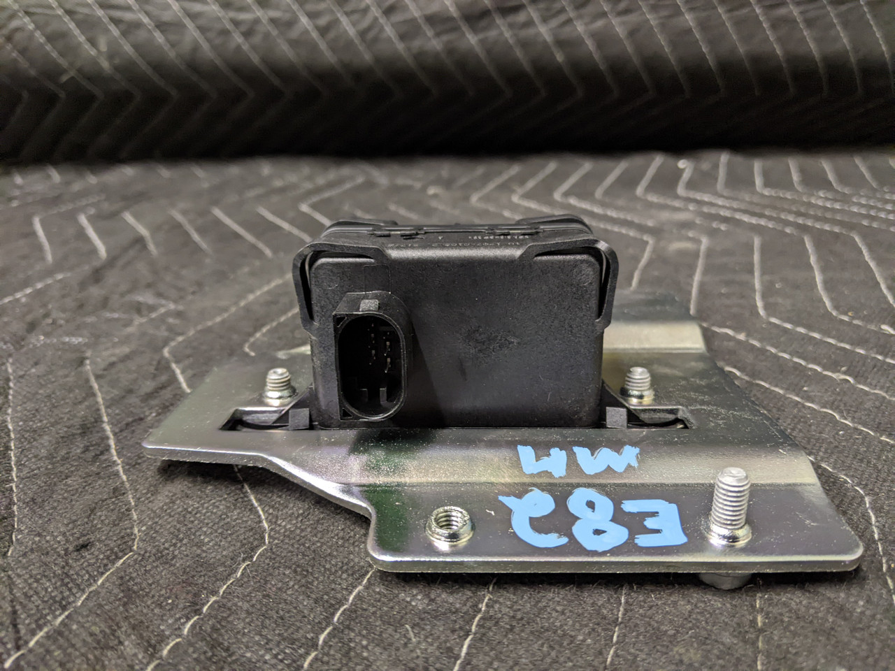 BMW E81/E82/E87/E88/E90/E91/E92/E93 Speed Sensor 34526781575 - Image 5
