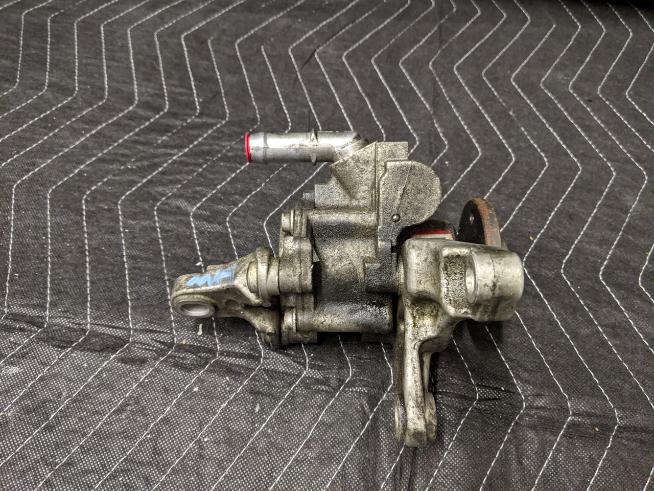 BMW E82/E84/E88/E90/E91/E92/E93 Power Steering Pump 32416779244 - Image 2