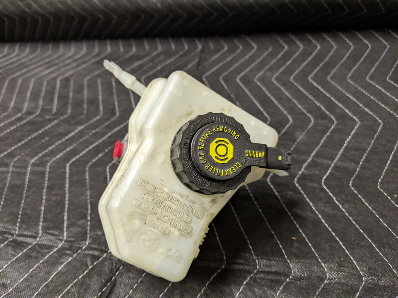 BMW E81/E82/E87/E88/E90/E91/E92/E93 Brake Master Cylinder 34336785662 - Image 2