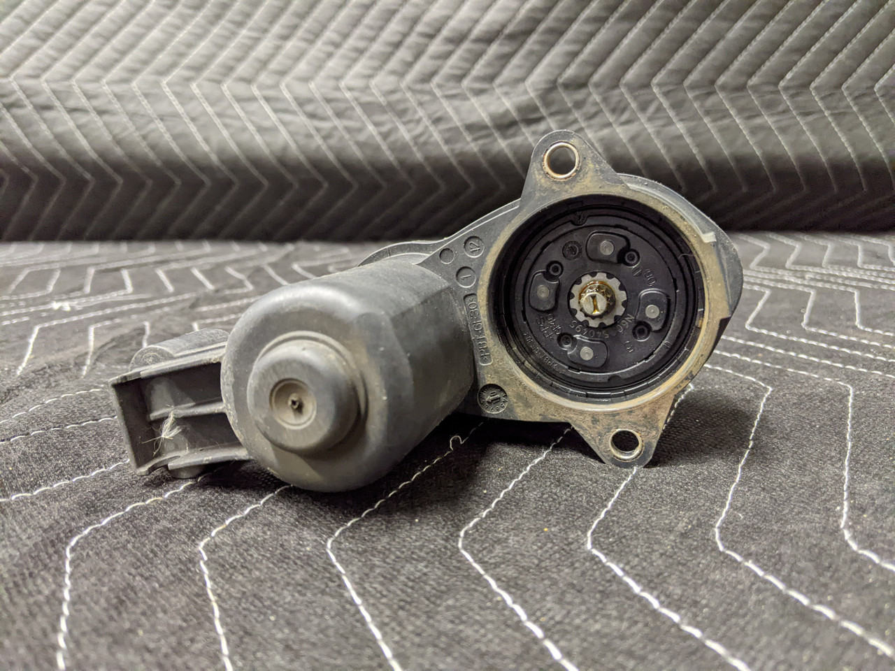 BMW F06/F10/F11/F12/F13/F25/F26 Parking Brake Actuator Right EMF 34216794618