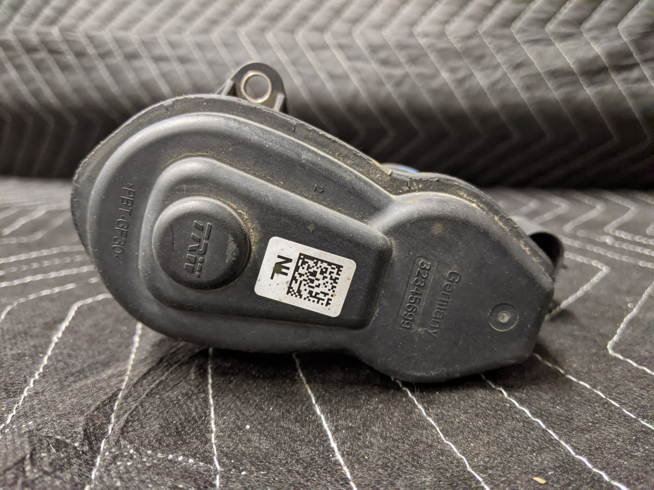 BMW F06/F10/F11/F12/F13/F25/F26 Parking Brake Actuator Left EMF 34216794618 - Image 4