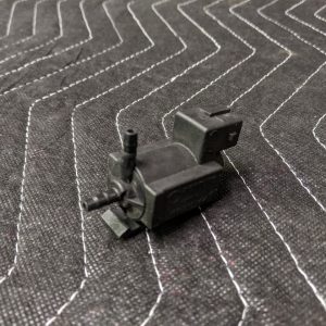 BMW E70 X5 Vacuum Control Valve 11747810831
