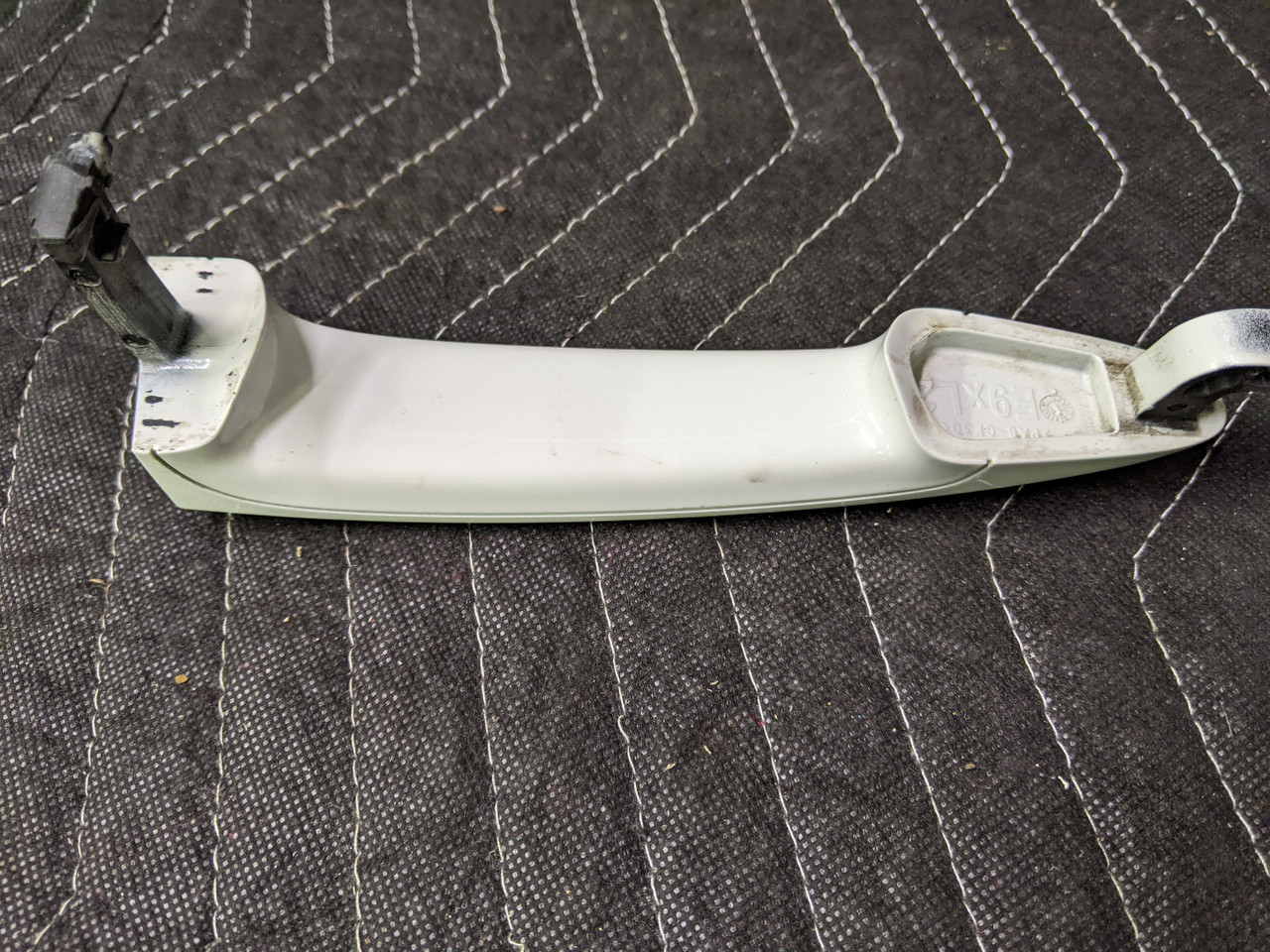 BMW E70/E90/E91/E92/E93 X5 Front Door Handle Left 51217207561 - Image 5