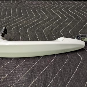 BMW E70/E90/E91/E92/E93 X5 Front Door Handle Left 51217207561