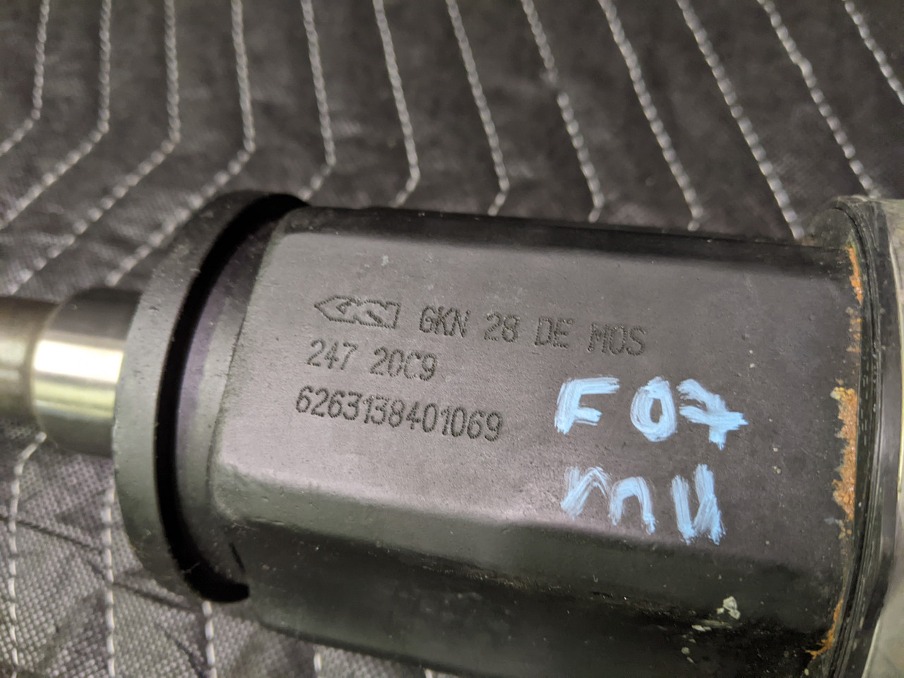 BMW F07 5-Series GT Front Right Passenger Side Output Shaft 31607618678 - Image 6