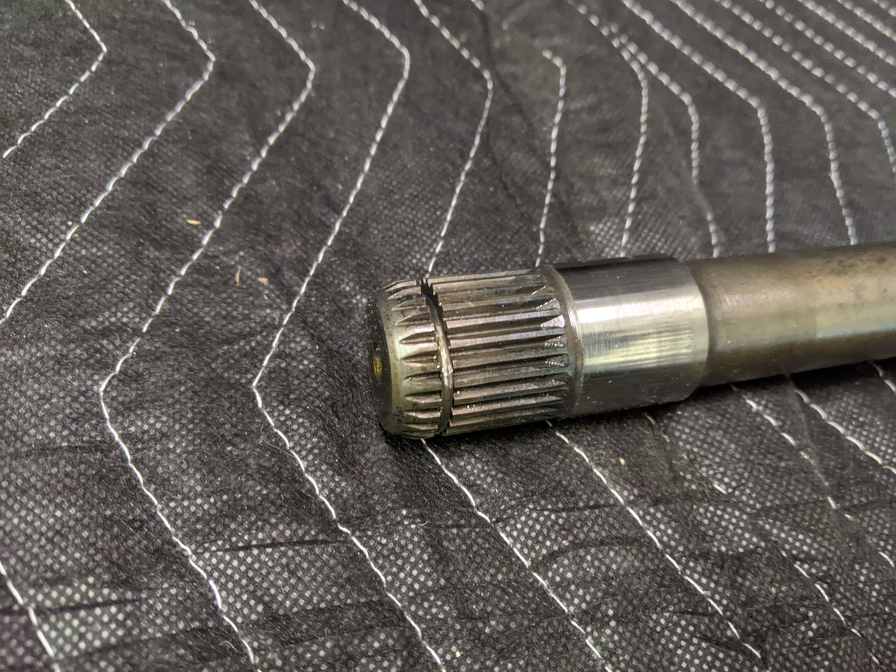 BMW F07 5-Series GT Front Right Passenger Side Output Shaft 31607618678 - Image 3