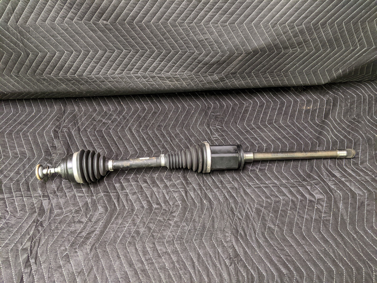 BMW F07 5-Series GT Front Right Passenger Side Output Shaft 31607618678 - Image 2